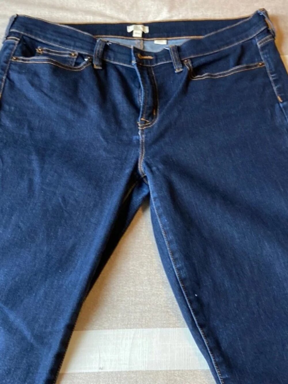 EUC J. Crew Stretch Dark Denim Jeans Sz 32 / 28 - Picture 1 of 4
